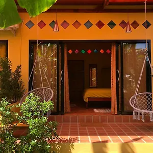 https://one-world-bungalows.koh-lantahotels.net
