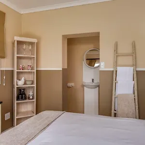 https://mill-park-corner-cottages.port-elizabeth-hotel.com